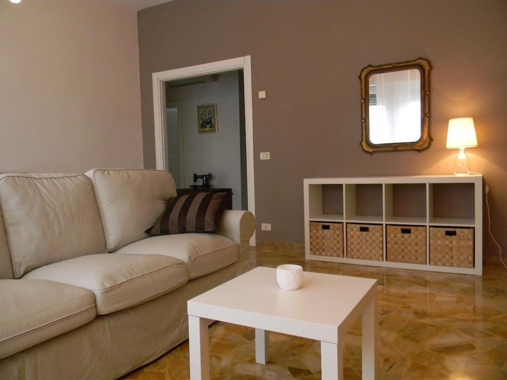 Villa Serena Viareggio Room photo